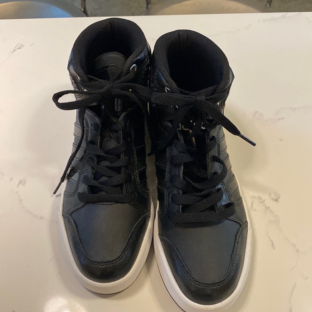 Adidas Neo Raleigh mid tops